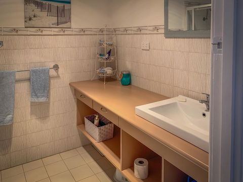 Seascape - Pubs and Clubs 14