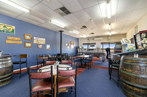 Border Village Roadhouse - Pubs and Clubs 29