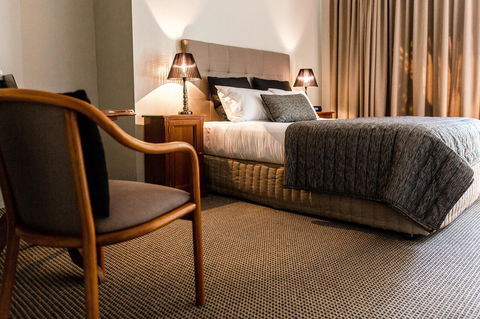 The Belmore Apartments Hotel - Pubs and Clubs 27