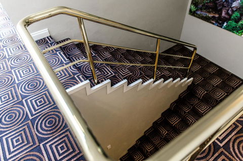 The Belmore Apartments Hotel - Pubs and Clubs 8