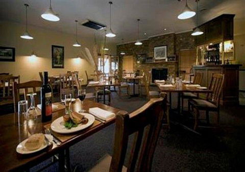 Clare Central - Pubs and Clubs 20