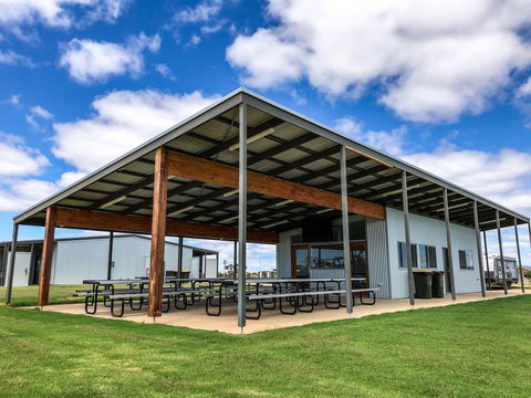 BIG4 The Bend Holiday Park - Go Out 4