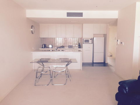 Breakwater Apartment - Pubs and Clubs 10