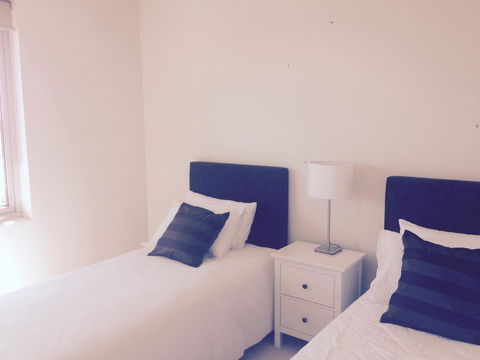 Breakwater Apartment - Pubs and Clubs 9