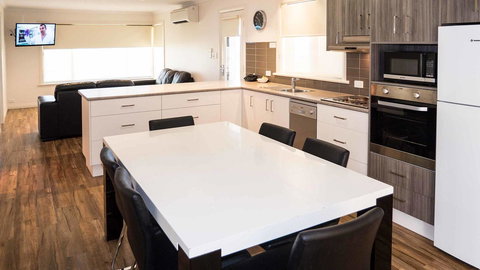 Wallaroo Holiday Park - Pubs and Clubs 15