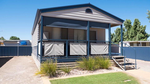 Wallaroo Holiday Park - Pubs and Clubs 16