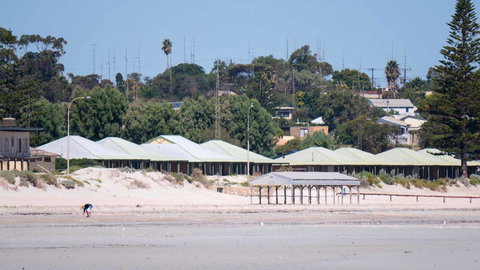 Wallaroo Holiday Park - Pubs and Clubs 10