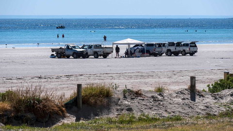 Wallaroo Holiday Park - Pubs and Clubs 9