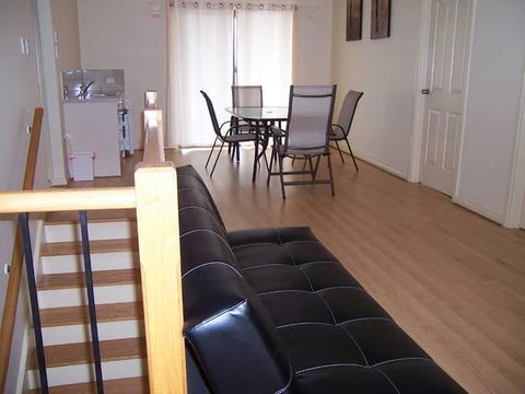 Relax On Par - Pubs and Clubs 7