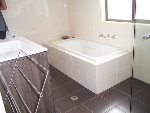 Relax On Par - Pubs and Clubs 9