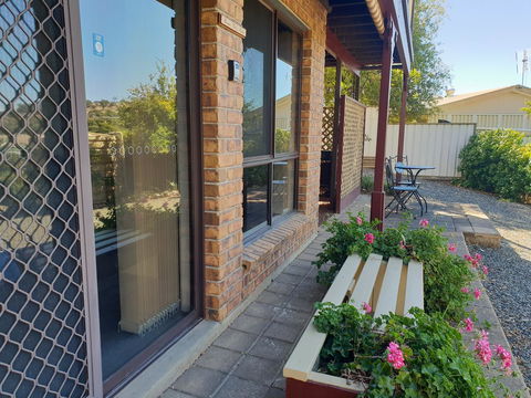 Barossa Valley Studio - Pubs and Clubs 6