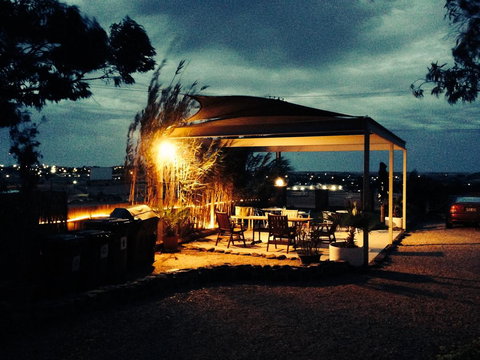 The Lookout Cave Underground Motel - Go Out 14