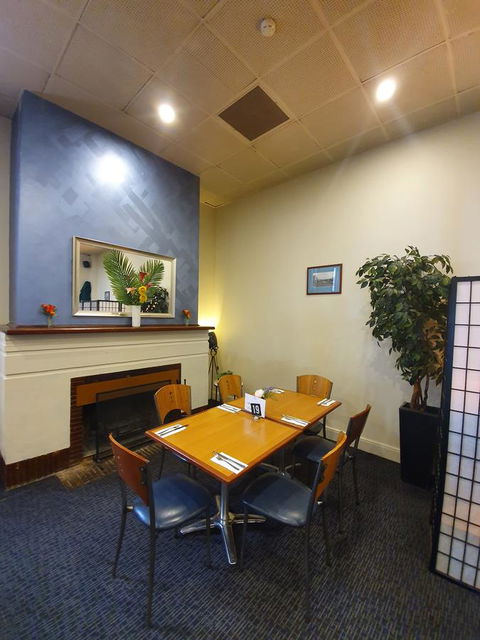 Pier Hotel Port Lincoln - Pubs and Clubs 10