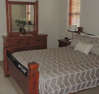 Avon View Stays Accommodation. - Pubs and Clubs