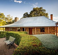 Jacobs Estate Cottage - Pubs and Clubs