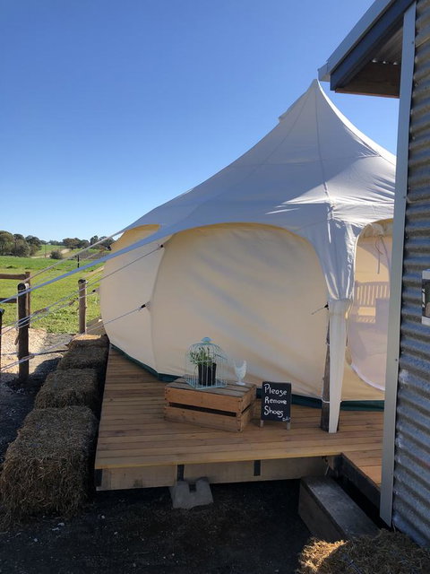 Bukirk Glamping & Fancy Coops - Pubs and Clubs 11