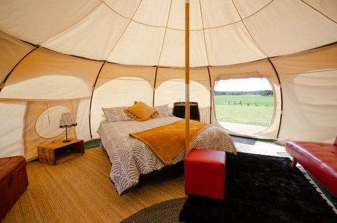 Bukirk Glamping & Fancy Coops - Pubs and Clubs 8