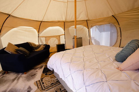 Bukirk Glamping & Fancy Coops - Pubs and Clubs 5