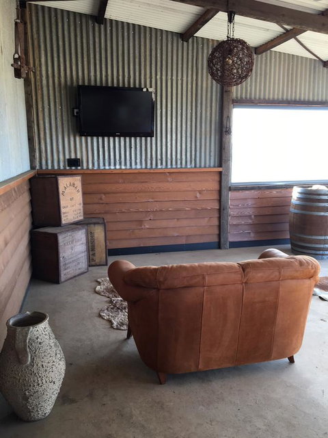 Bukirk Glamping & Fancy Coops - Pubs and Clubs 28