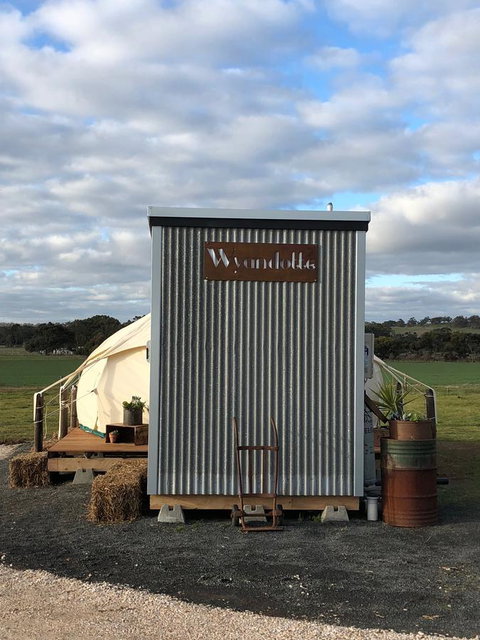 Bukirk Glamping & Fancy Coops - Pubs and Clubs 21