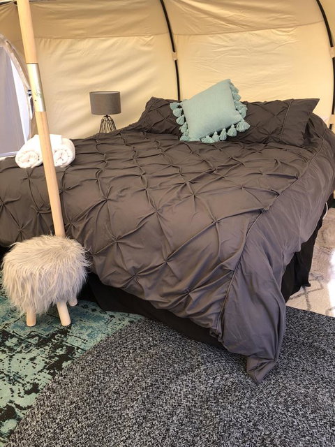 Bukirk Glamping & Fancy Coops - Pubs and Clubs 13