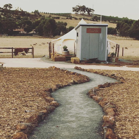 Bukirk Glamping & Fancy Coops - Pubs and Clubs 26