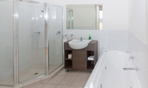 South Shores Yellowfin Villa 96 - South Shores Normanville - Pubs and Clubs 11