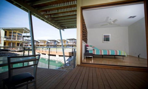 South Shores Yellowfin Villa 96 - South Shores Normanville - Pubs and Clubs 5