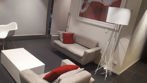 Luxury Apartment - Pubs and Clubs 6