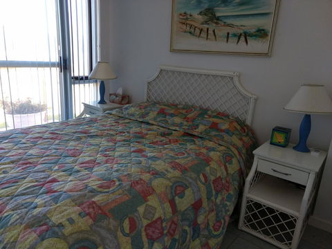 Seafront Shack - Pubs and Clubs 5