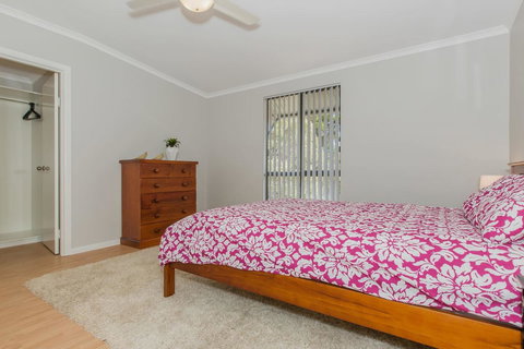 Desert Pea - Go Out 9