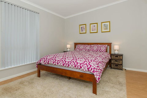 Desert Pea - Go Out 8