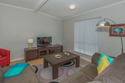 Desert Pea - Go Out 3