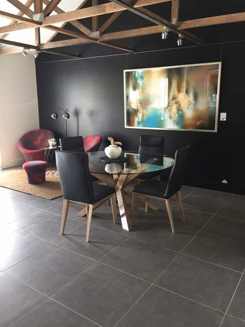 Irongate Studio B&B - Go Out 11