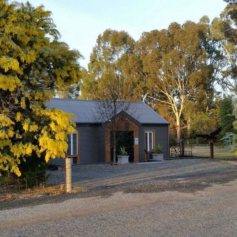 Irongate Studio B&B - Go Out 12