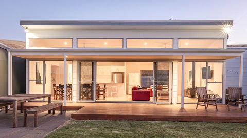 Middle River Beach House - East & West House - Pubs and Clubs 7