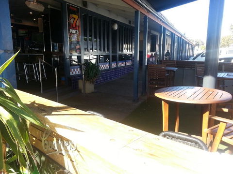 Grand Tasman Hotel - Pubs and Clubs 3