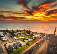 Port Hughes Tourist Park - Pubs and Clubs