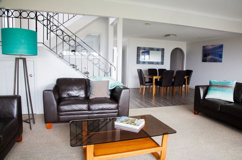 Mariners Cay Apartment - Pubs and Clubs 10