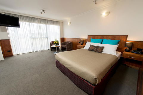 Berri Hotel - Pubs and Clubs 40