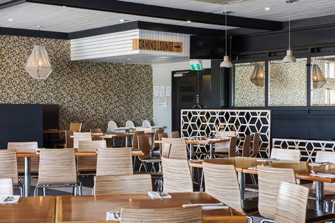 Berri Hotel - Pubs and Clubs 2