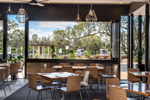 Berri Hotel - Pubs and Clubs 9