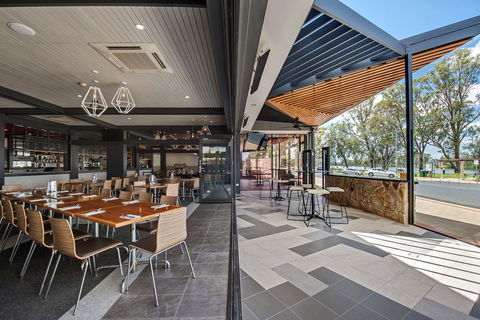 Berri Hotel - Pubs and Clubs 5