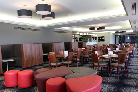 Berri Hotel - Pubs and Clubs 16