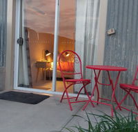 Desert Gum Retreat Gough St - Pubs and Clubs