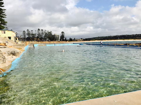 Stylish 3 Bedroom Beachview Apartment - Pubs and Clubs 20