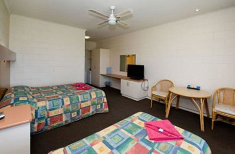 Barmera Lake Resort Motel - Pubs and Clubs 28