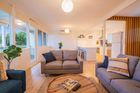 Aldinga Beach Break - C21 SouthCoast Holidays - Pubs and Clubs 7