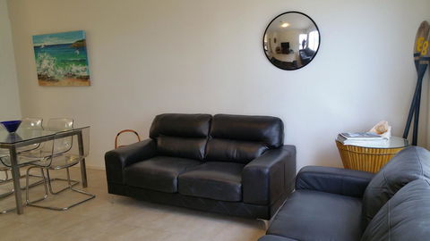 Acaill Accommodation Esplanade Living Self Check-In Self Check-Out - Pubs and Clubs 3