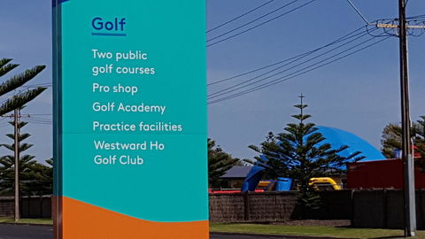 Acaill Accommodation Esplanade Living Self Check-In Self Check-Out - Pubs and Clubs 12